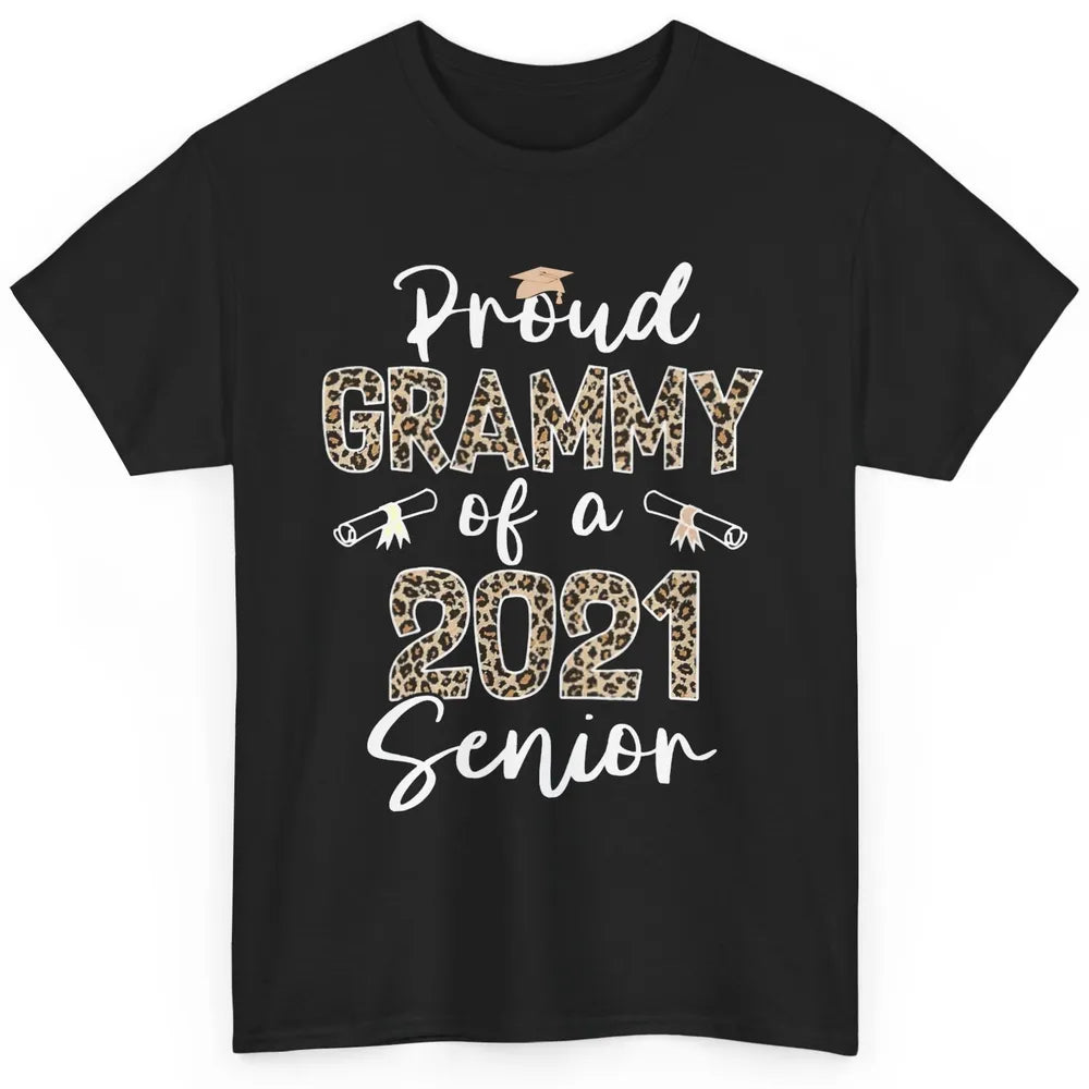 Proud Grammy Of A 2021 Senior Senior 2021 Grad Party Leopard Classic Unisex T-Shirt
