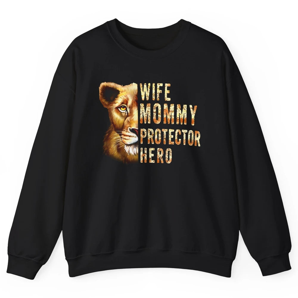 Retro Mommy Lion Queen Wife Mom Protector Hero Mothers Day Unisex Crewneck Sweatshirt