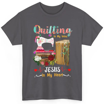 Quilting In My Veins Jesus In Heart Christian Retro Quilt Classic Unisex T-Shirt