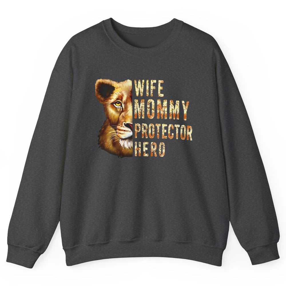 Retro Mommy Lion Queen Wife Mom Protector Hero Mothers Day Unisex Crewneck Sweatshirt