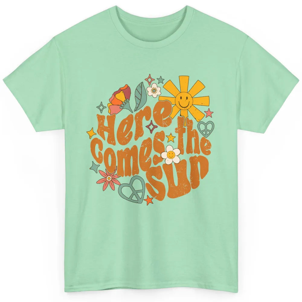 Retro Daisy Rainbow Sunrise Here Comes The Sun Hippie Girl Classic Unisex T-Shirt