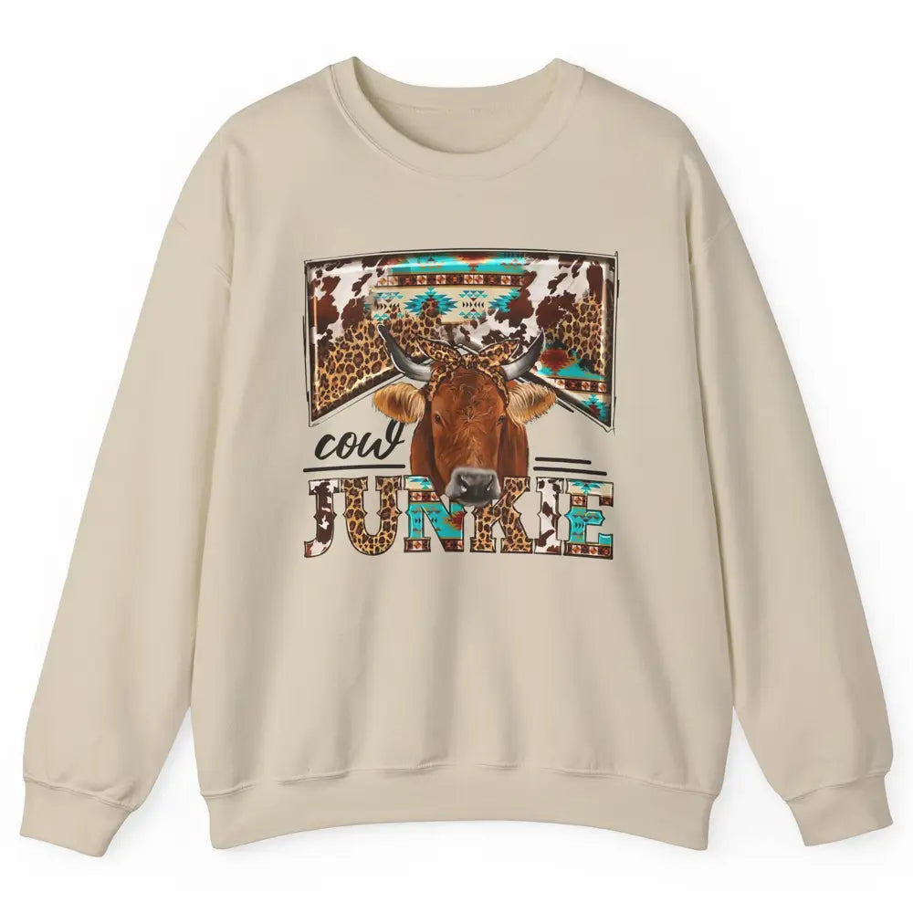Retro Leopard Bandana Cow Junkie Western Country Farm Animal Unisex Crewneck Sweatshirt