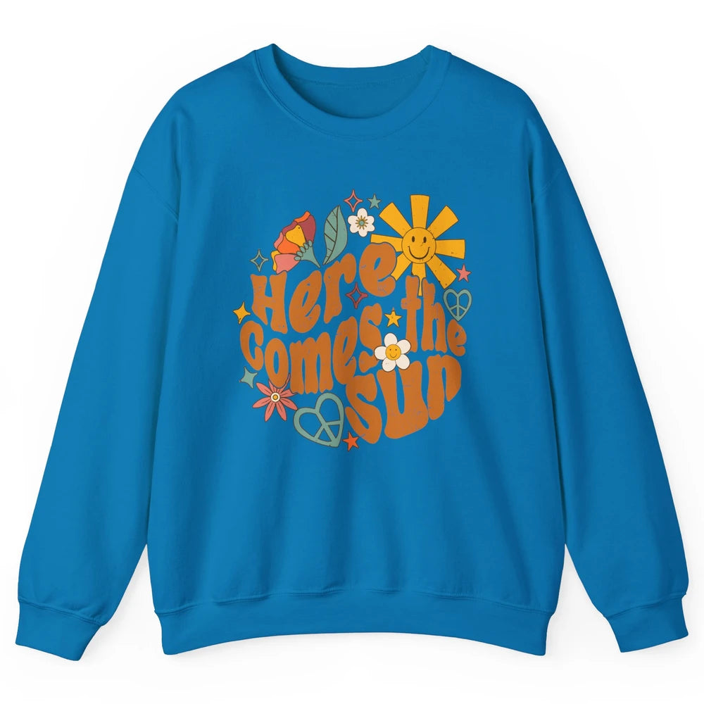 Retro Daisy Rainbow Sunrise Here Comes The Sun Hippie Girl Unisex Crewneck Sweatshirt