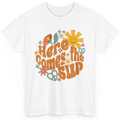 Retro Daisy Rainbow Sunrise Here Comes The Sun Hippie Girl Classic Unisex T-Shirt